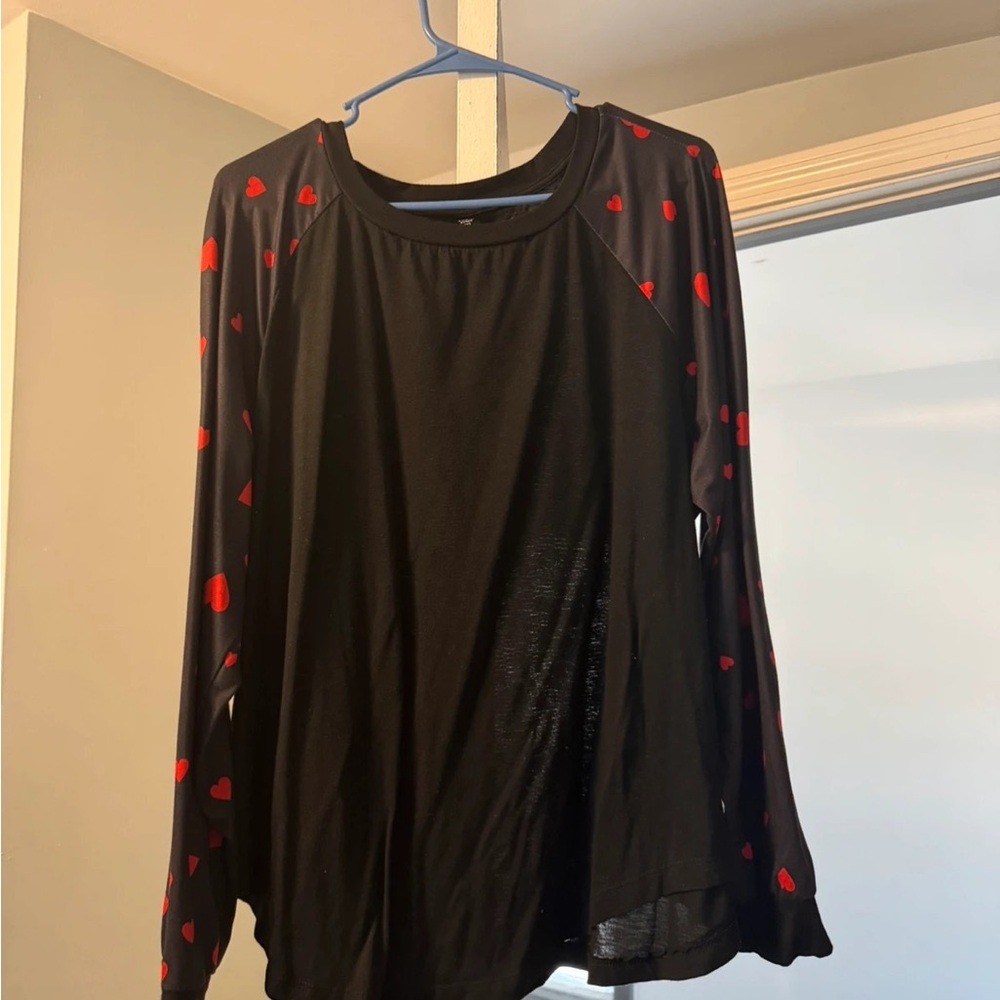 Black and Red Heart Print Women's Top